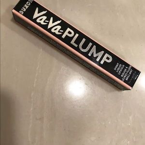 Buxom Lipstick - Russian to you